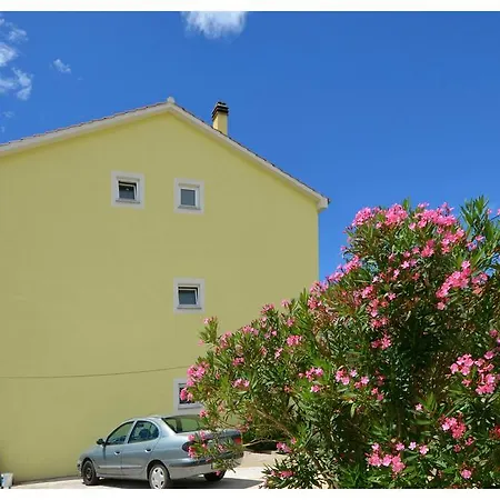 Aprtment Close To Center *