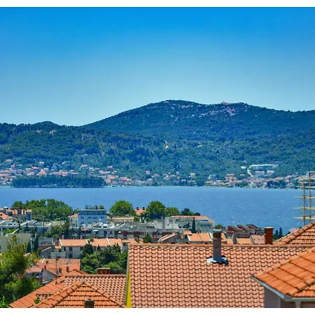 Aprtment Close To Center * Задар