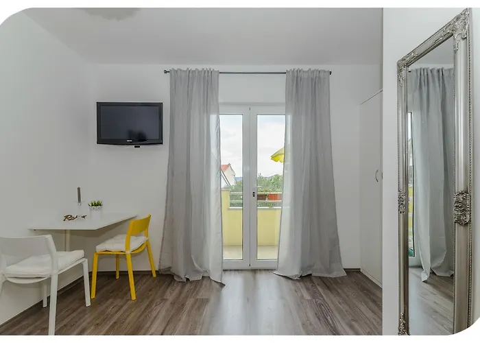 Apartman Aprtment Close To Center *